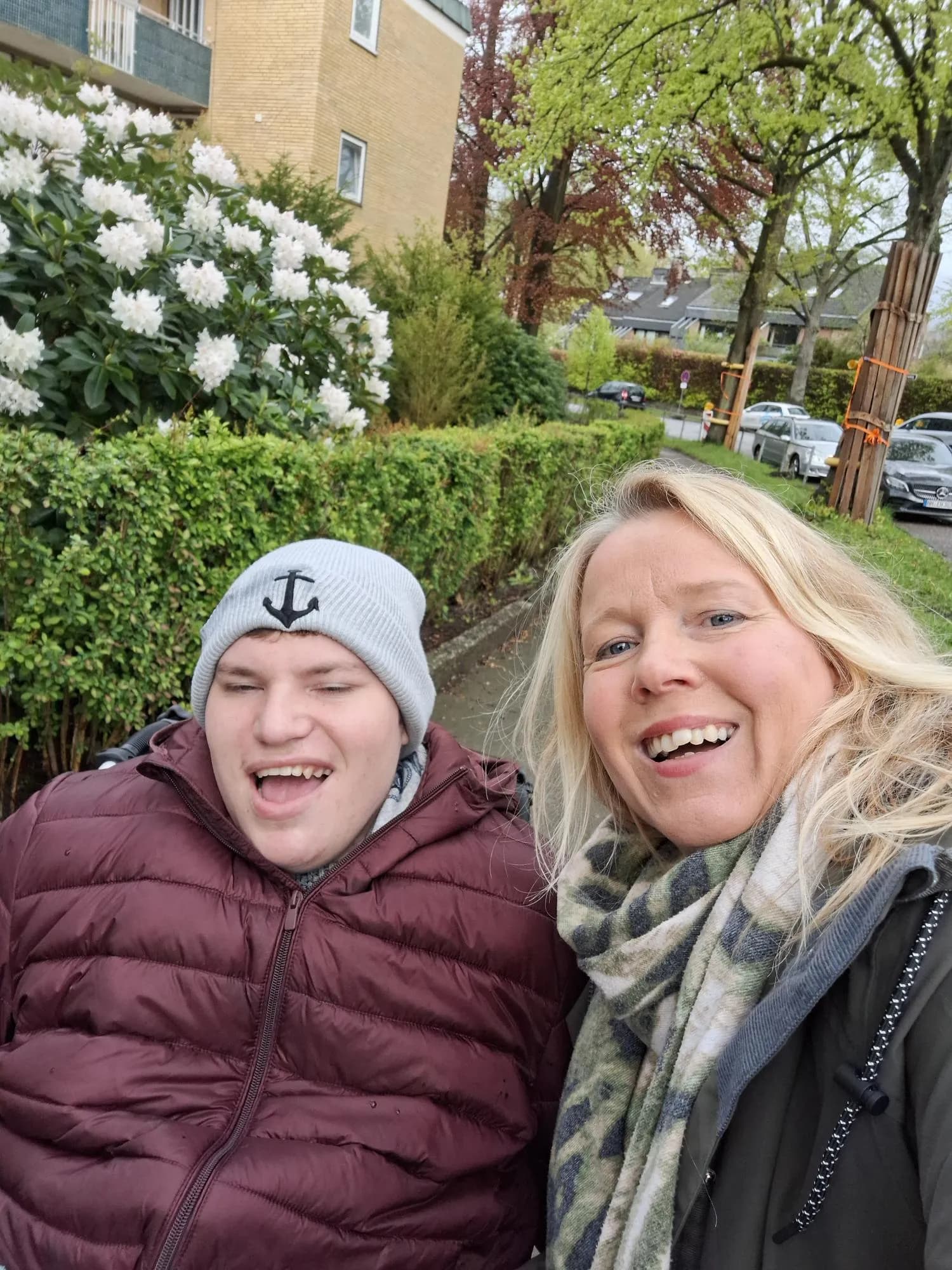 Junior-Senior Alltagsbegleiterin mit einem Kunden, Haushaltshilfe in Markranstädt